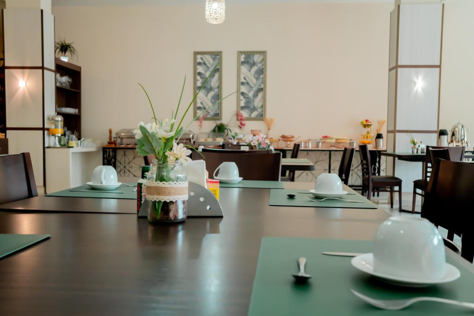Megal Suites Hotel Ciudad del Este Eksteriør billede