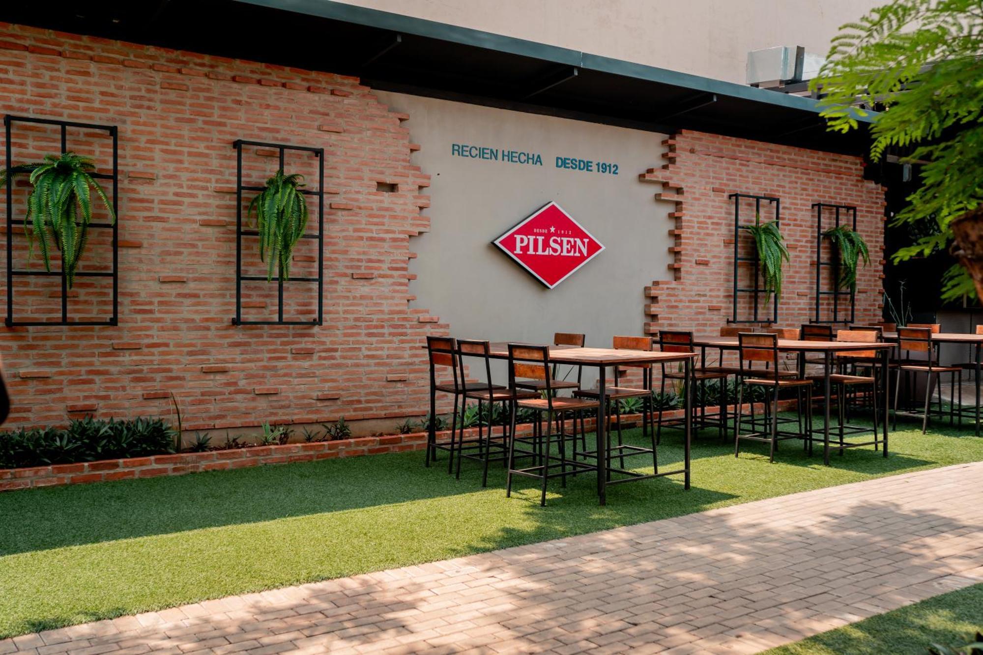 Megal Suites Hotel Ciudad del Este Eksteriør billede